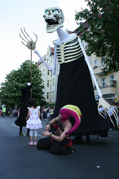Echt street puppets (35).jpg
